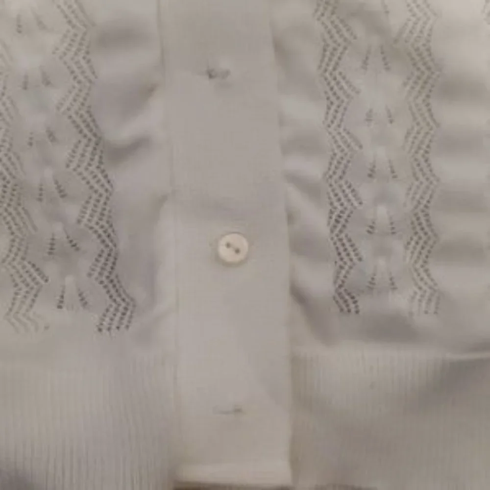 Vintage Woman's Sweater Cardigan Textured White Knit - Picture 10 of 10